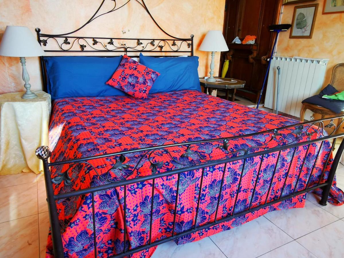 Romantic Casa Lorenzina Affittacamere Ventimiglia Kültér fotó