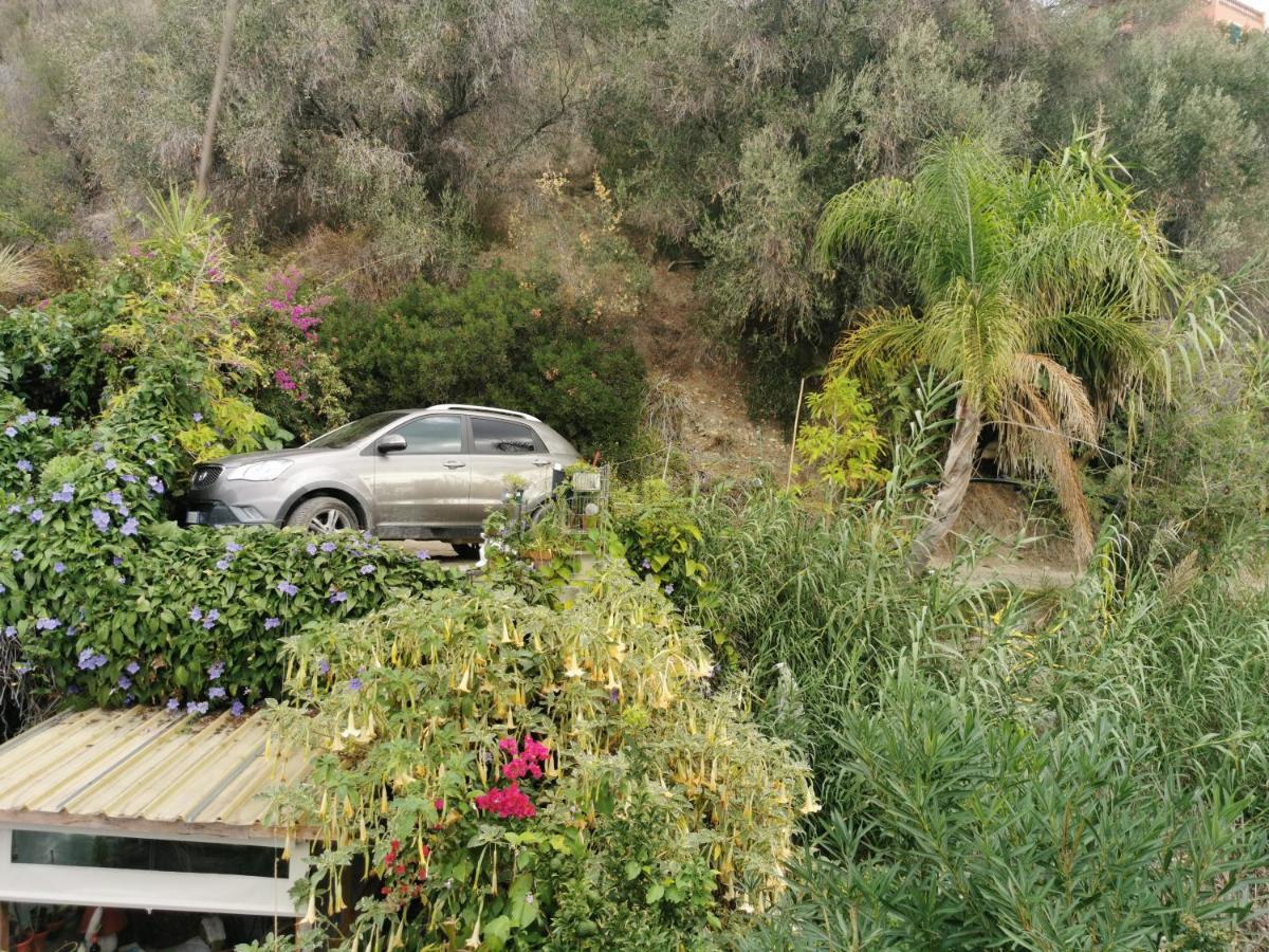 Romantic Casa Lorenzina Affittacamere Ventimiglia Kültér fotó